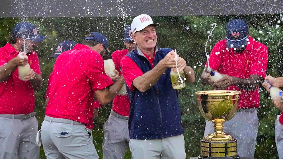 Team USA celebrates winning the Presidents Cup again in Montreal.
