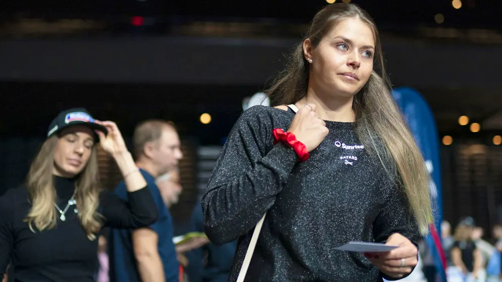 Gravement blessées la saison dernière, Jasmine Flury (à gauche) et Corinne Suter demeurent dans l’expectative.