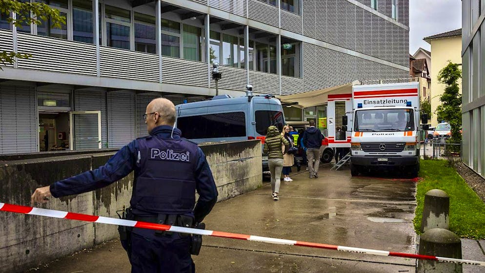 After an attack on several children in Zurich-Oerlikon, the city police have arrested a man suspected of the crime.