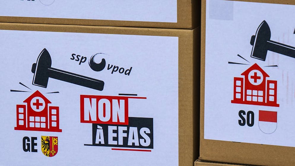 Die Gegner der Vorlage für die einheitliche Finanzierung der ambulanten und stationären Gesundheitsleistungen (Efas) befürchten einen neuen Prämienschub. (Archivbild)