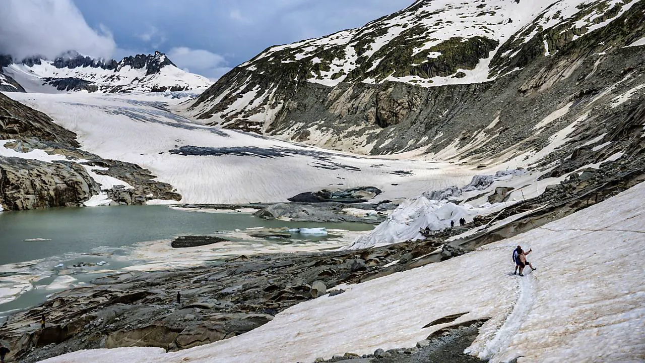 Klima. Schweizer Gletscher sind 2024 erneut markant geschmolzen