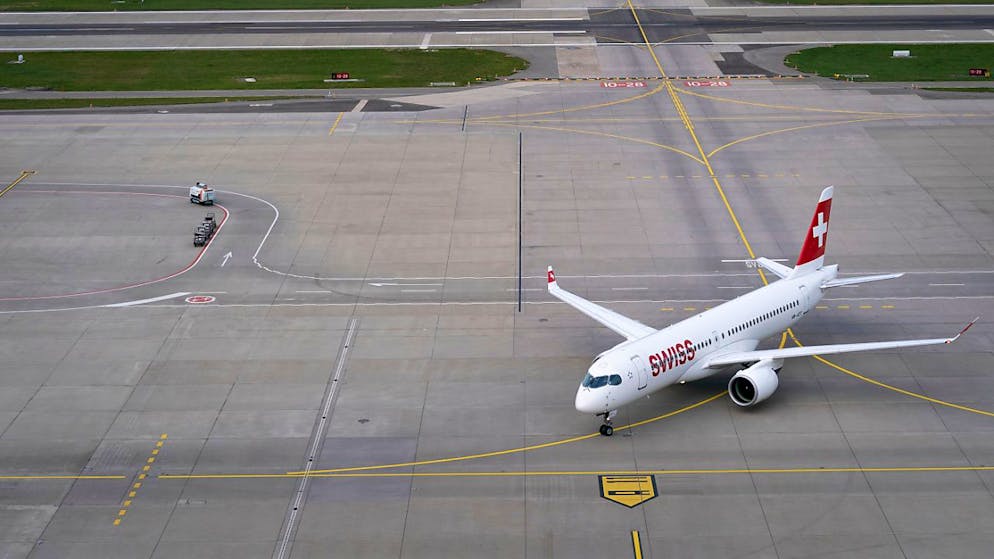 Die Fluggesellschaft Swiss setzt ihre Flüge von und nach Tel Aviv und Beirut weiter aus. (Archivbild)