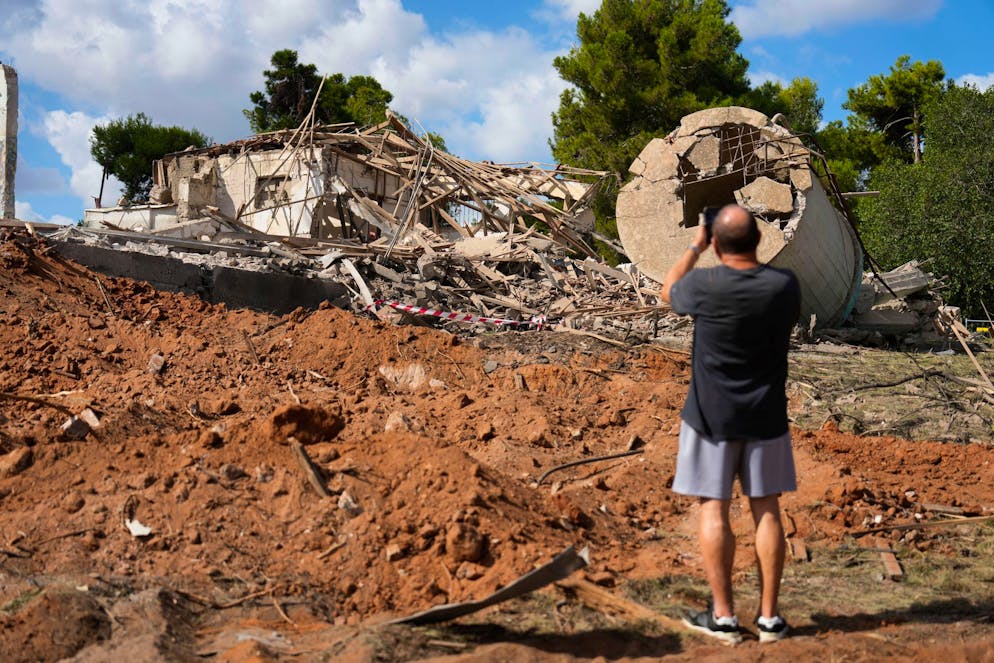 Was folgt nach Irans Raketenangriff auf Israel? - Gallery. Rund 200 Raketen feuerten Irans Revolutionsgarden auf Israel ab.