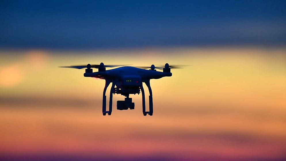 Die Polizei setzt immer häufiger auf Drohnen. (Symbolbild)