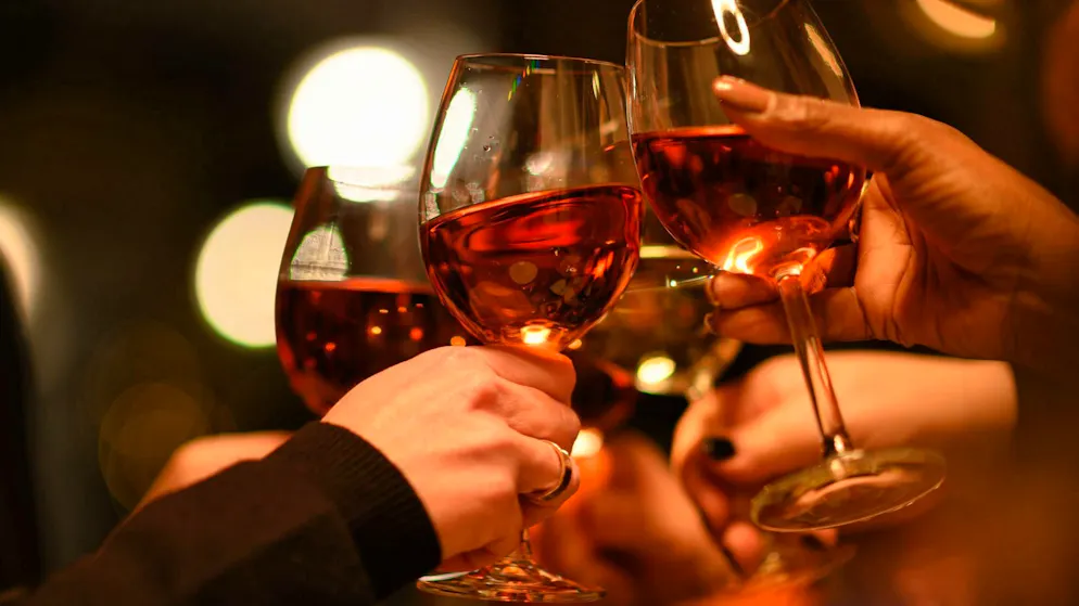 Un consumo eccessivo di alcol può portare all'aritmia cardiaca.