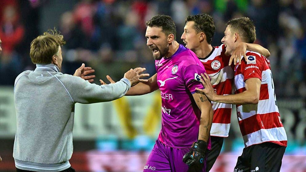 The joy among the Winterthur players after the 1:0 win against GC is huge