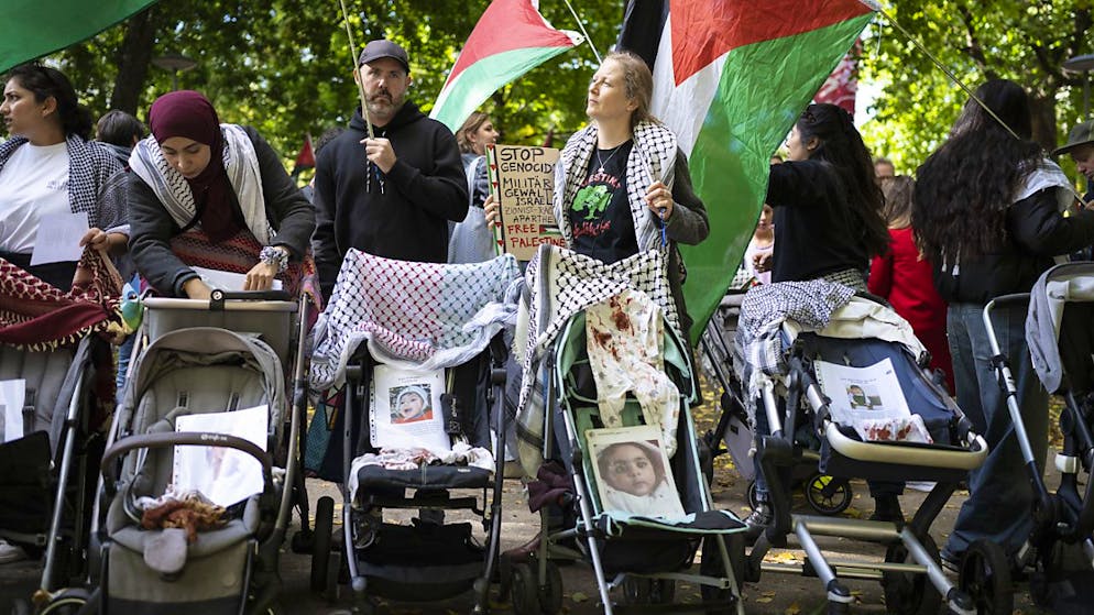 Mehrere tausend Menschen haben am Samstag an einer propalästinensischen Kundgebung in Basel teilgenommen.