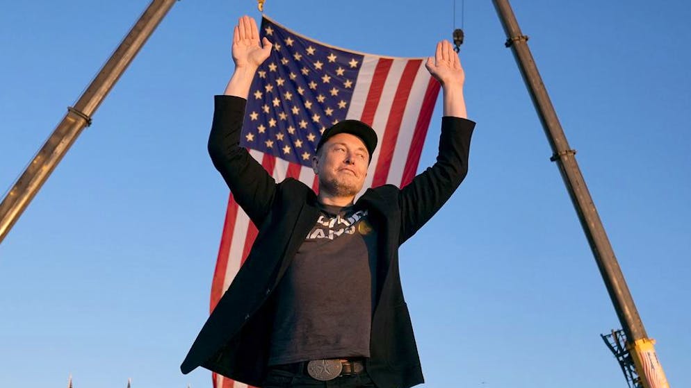 Elon Musk ha dato spettacolo al comizio di Trump.