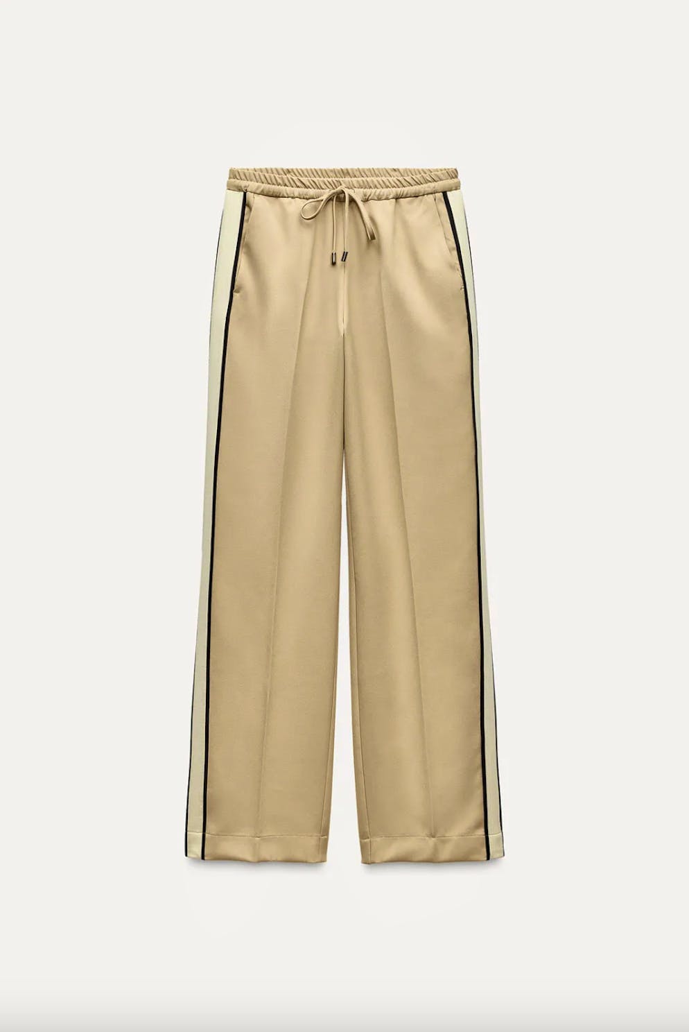 Trend-Alarm 7: Trainerhosen. Weite Hose mit Seitenstreifen von Zara für 49.90 Franken. 