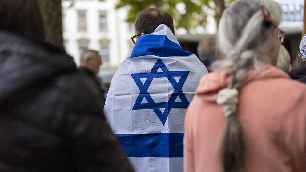 Commemorazione a Zurigo per le vittime dell'attacco terroristico del 7 ottobre 2023