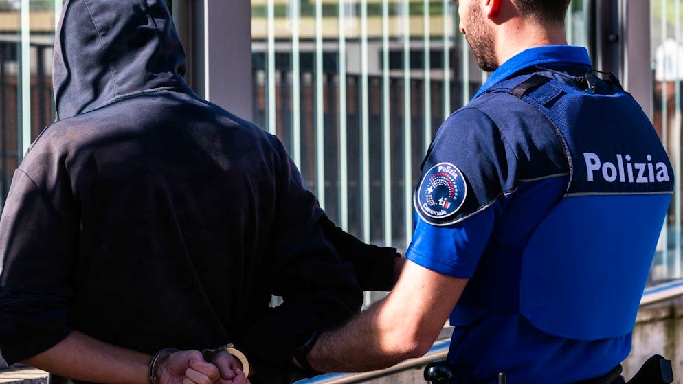 Indagini in corso. Assassinio a Chiasso, il marito confessa di aver ucciso la moglie