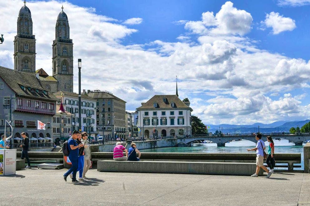 Zurich only makes it into the top ten for high household incomes.