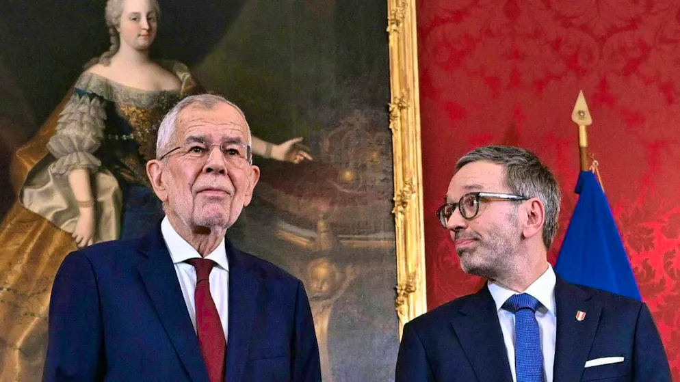 ARCHIVE - Federal President Alexander Van der Bellen (l) and FPÖ leader Herbert Kickl. Photo: Helmut Fohringer/APA/dpa