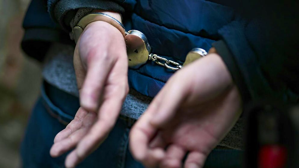 Die Kantonspolizei Bern hat am Wochenende in der Stadt Bern insgesamt neun Personen nach Einbruchdiebstählen erwischt. (Symbolbild)