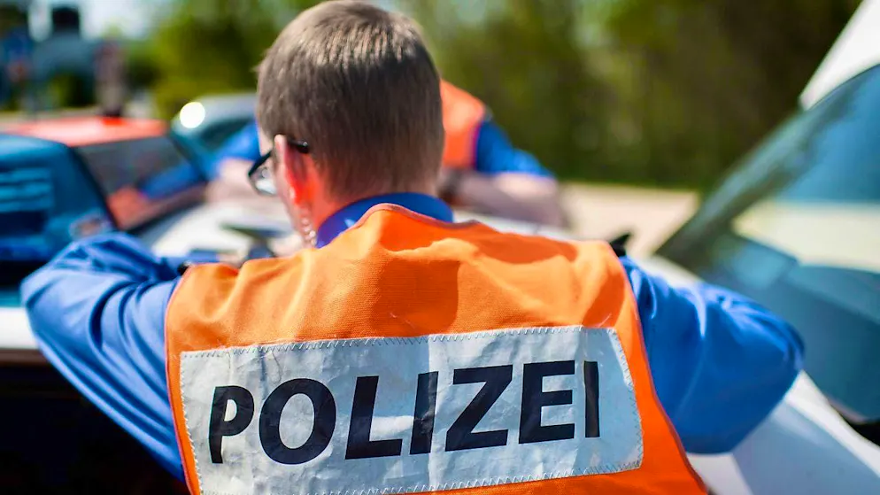 En 2022, la police cantonale thurgovienne a arrêté un chauffard qui roulait à plus de 90 km/h hors des localités. Le procès a maintenant eu lieu (photo d'illustration).