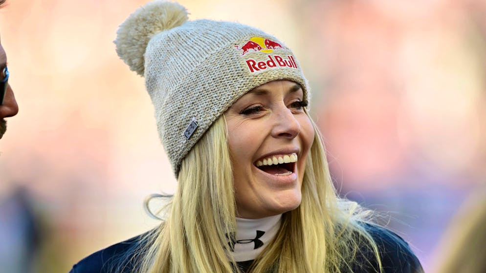 Return to the Ski World Cup?. Lindsey Vonn is working on a comeback, according to a media report