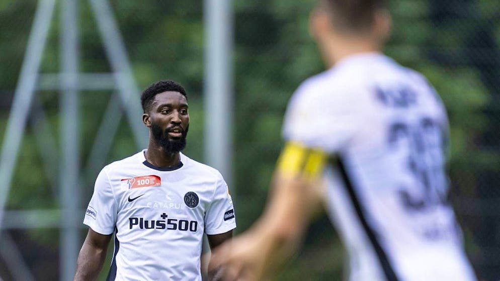 Patric Pfeiffer (left) out for weeks again