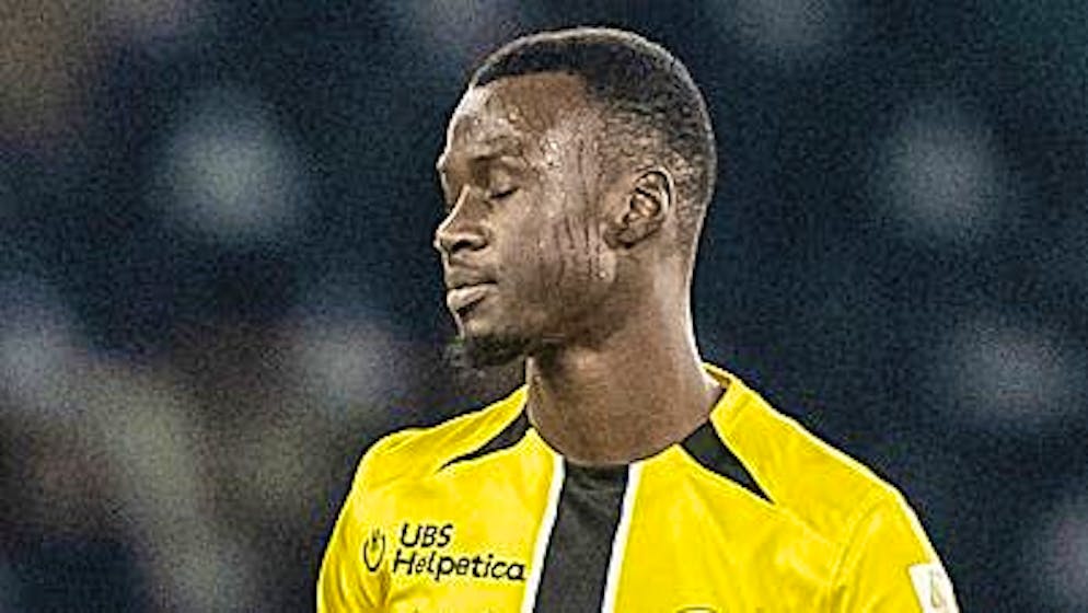 Cheikh Niasse was apparently driving without a license.