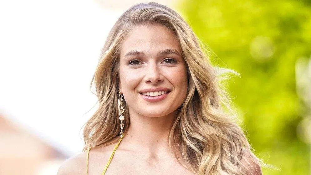 Lola Weippert is enjoying her vacation in Brazil - but her followers don't think it's all good.