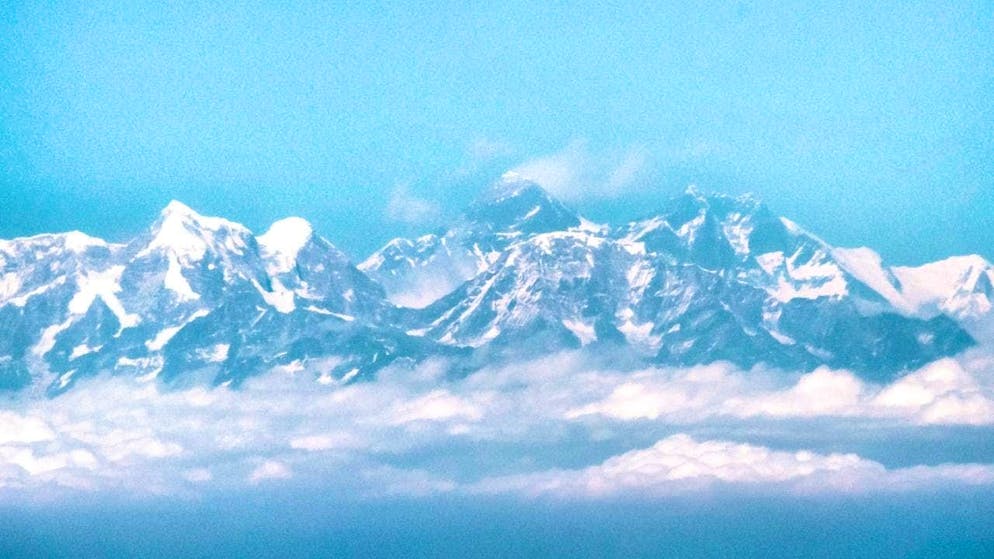 The man is now to be rescued. (symbolic image)