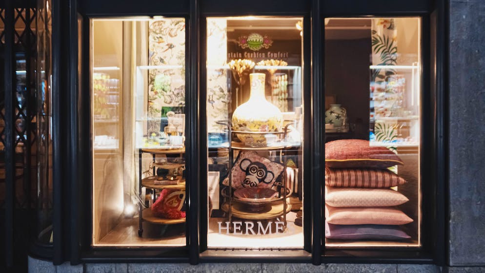 Swiss celebrity chef was not served. Is unfriendliness part of the concept in Zurich luxury stores?