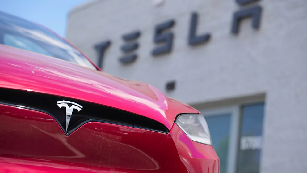 Eccone le caratteristiche. «Il Robotaxi è qui!»: Musk presenta la Tesla senza autista