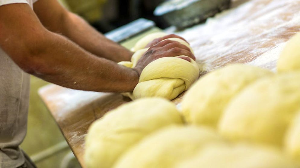 Ein Bäcker aus Winterthur teilte online antisemitische Videos. Das Bezirksgericht sprach ihn frei, weil dem 62-Jährigen der antisemitische Inhalt nicht bewusst gewesen sein mag. Nun muss das Obergericht entscheiden (Symbolbild).