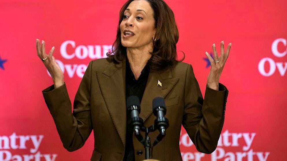 Democratic US Presidential candidate Kamala Harris is targeting a Wahlkampf transformation at Grayhawk Golf Club. Photo: Ross D. Franklin/AP/dpa