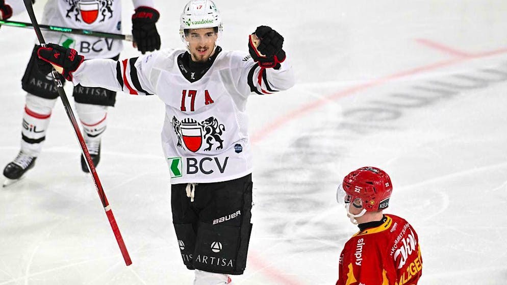 Ken Jäger slays the Langnau Tiger - Gallery. The only scorer in the Ilfis: Ken Jäger put an end to the SCL Tigers' home series.