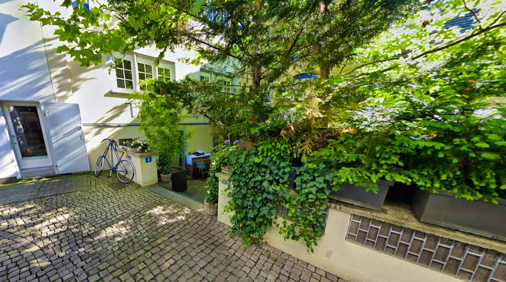 Tao's is located on Zurich's Augustinerstrasse, just a few meters from Bahnhofstrasse.