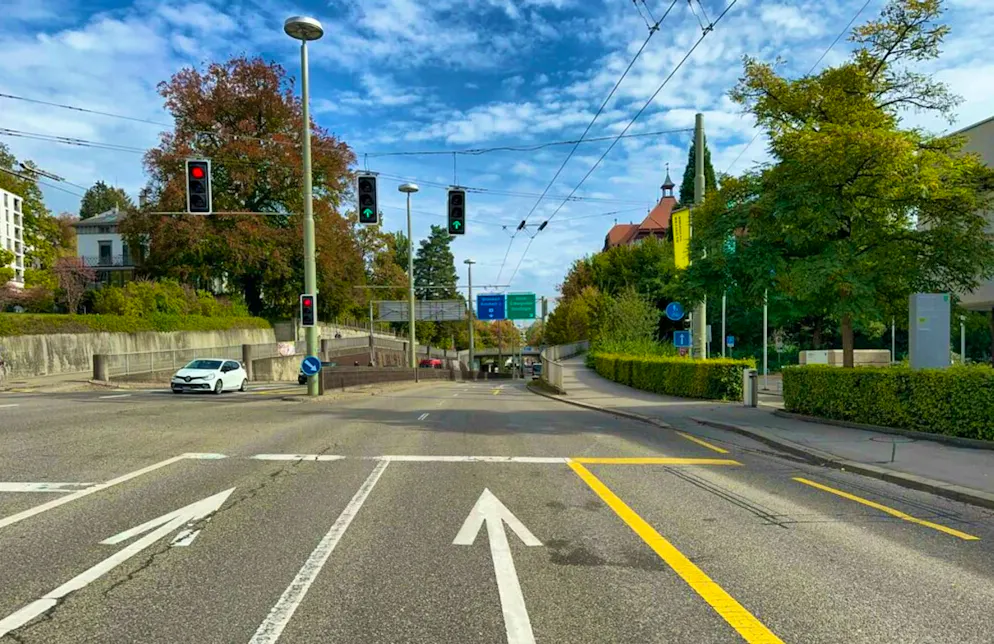The scene of the accident on Zürcher Strasse in St. Gallen.