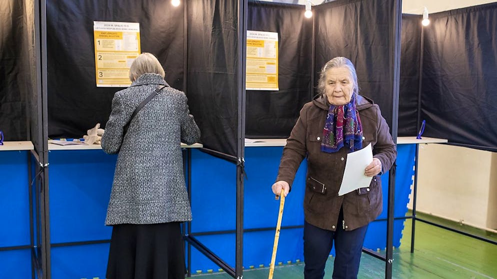 2'375'000 di cittadini lituani sono chiamati alle urne per il primo turno delle elezioni politiche
