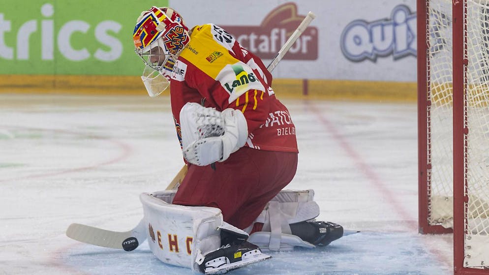 Bei Biels goalkeeper Harri Säteri goes to Sonntag keine Lücke