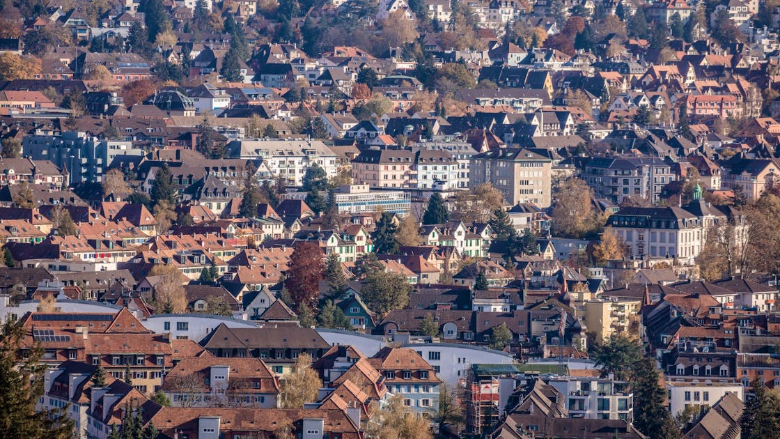 Family apartments in Zurich are to make way for “city villas”.