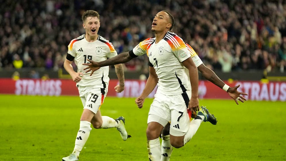 Jamie Leweling trifft in seinem ersten Spiel für Deutschland