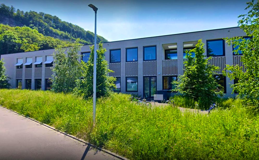 The Tannenweg school building in Würenlingen AG. Overtime has piled up here.