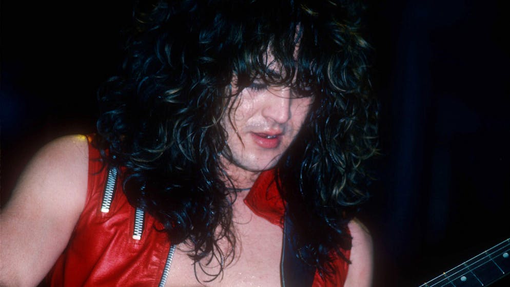 Gitarrist Jake E. Lee bei einem Ozzy-Osbourne-Konzert im Jahr 1984.