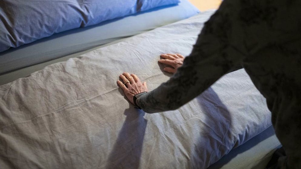 4 tips against uninvited guests. How often you should change your bed linen