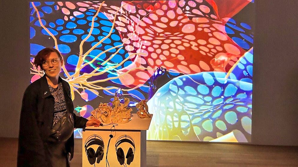 Danish artist Sissel Marie Tonn in front of her interactive work "The Sentinel Self" at the Mesh Festival in Münchenstein BL.