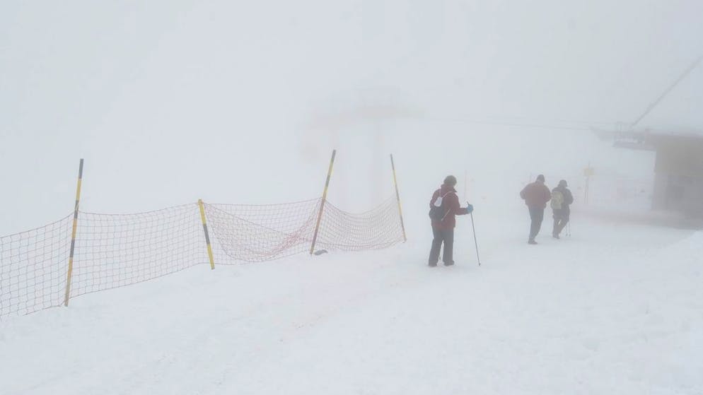 Glarus sports lifts tremble. If there is no snow, that's it for skiing in Braunwald