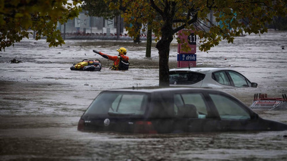 Unwetter mit starken Überschwemmungen in Teilen Frankreichs - Gallery. Rund 1500 Feuerwehrleute sind in der betroffenen Region im Einsatz.