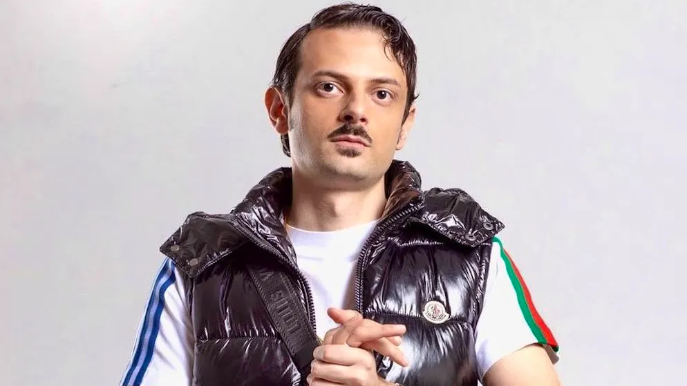 Progetti futuri?. Fabio Rovazzi giudice tra risate e talento a «Io Canto Generation»