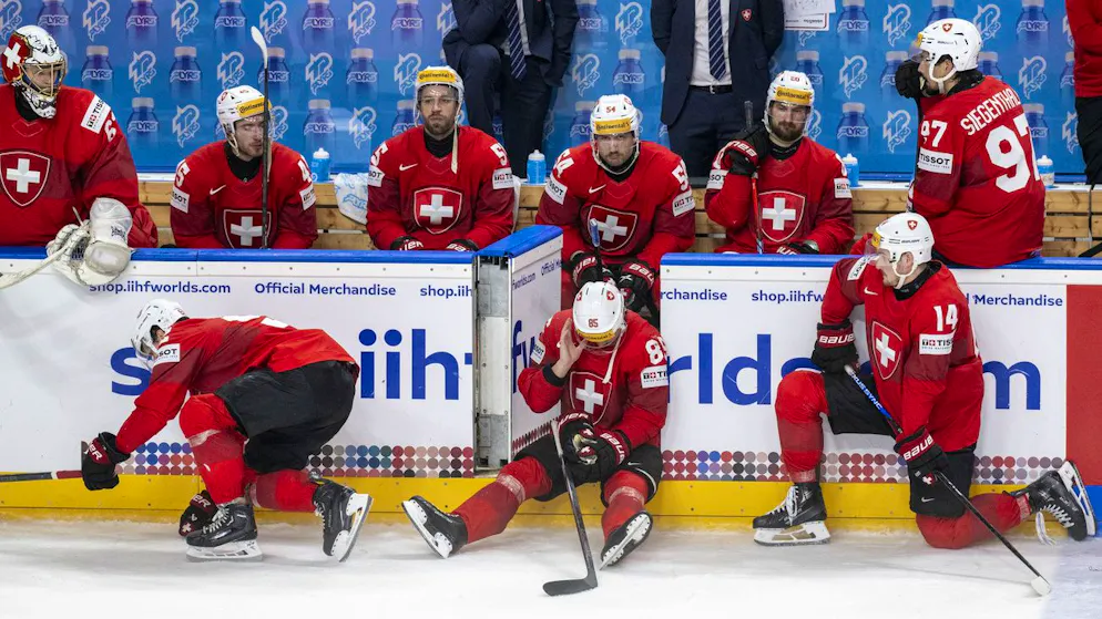 Sauf décision contraire du Tribunal fédéral, les hockeyeurs de l'équipe nationale ne pourront plus porter la croix suisse sur leurs maillots (archives).