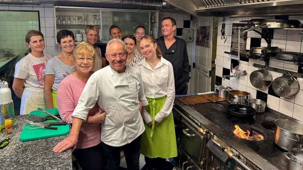 Traditional pub closes after 250 years. 