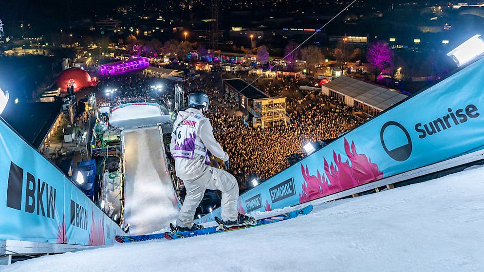 Andri Ragettli starts with Freitag about the Dächern of Chur in the Freestyle Winter - with new creative tricks in the repertoire