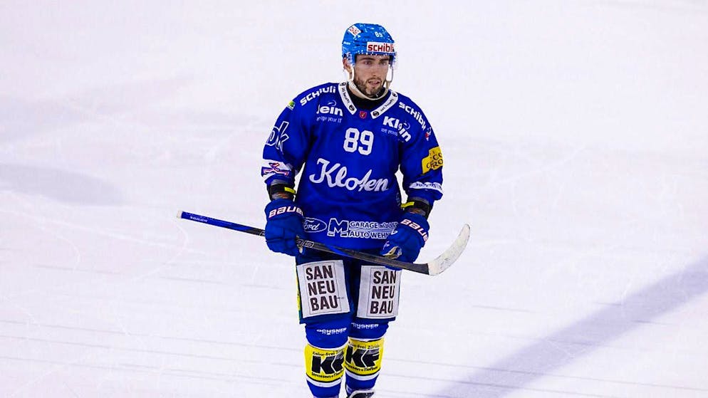 EV Zug wins the duel between the crisis clubs - Gallery. Daniel Audette opened the scoring for Kloten with the 1:0 and ultimately secured the derby win against the ZSC Lions in a penalty shootout