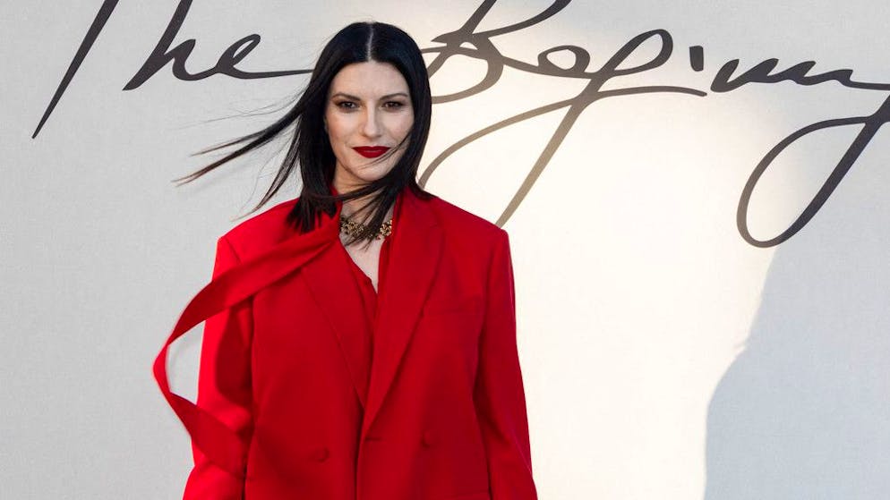 Su TV8. Laura Pausini conduce la quarta edizione di &#xAB;GialappaShow&#xBB;
