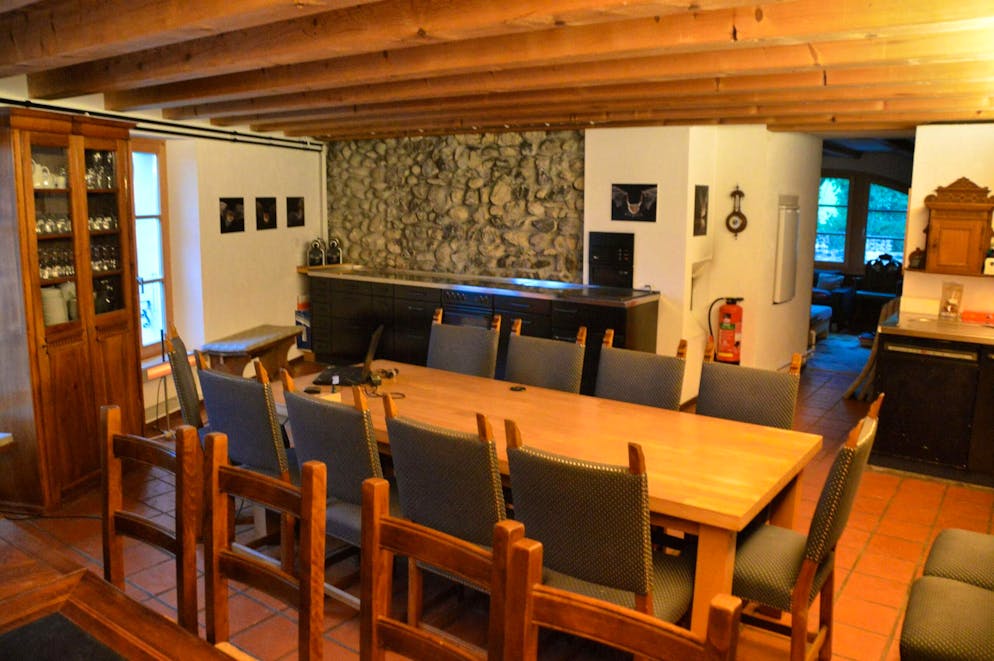 Il castello di Thorenberg è in vendita. Ci sono molte scale e angoli, il che rende la vita difficile alle famiglie e agli anziani.