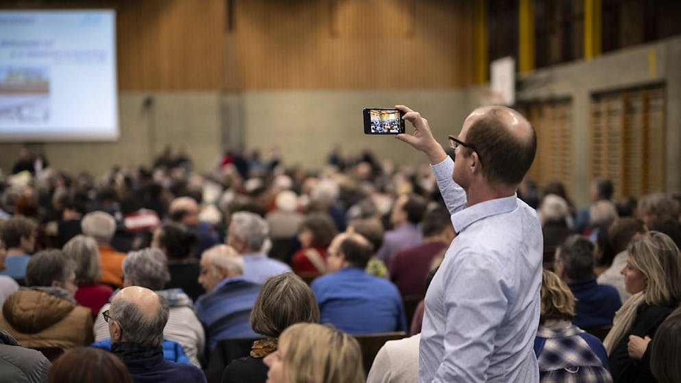 An der ausserordentlichen Gemeindeversammlung am 15. Februar in Steckborn TG waren alle Plätze in der Turnhalle besetzt.