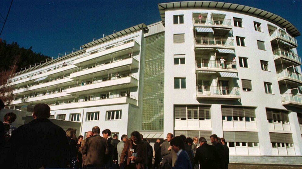 Die Luzerner Höhenklinik im Walliser Kurort Montana 1997  nach der Sanierung und Erweiterung. (Archivaufnahme)